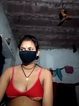 Snapshot of LOVE_FI95 chatting on November 12, 2025, 3:23 pm LOVE FI95 online show from November 12, 2025, 3:23 pm