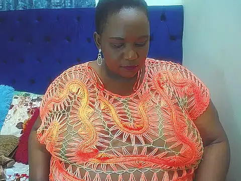 Snapshot of BMWWWXXX chatting on November 13, 2025, 8:13 am BMWWWXXX online show from November 13, 2025, 8:13 am