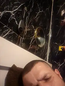 Saddamzaid1985 online show from April 18, 2026, 12:42 pm