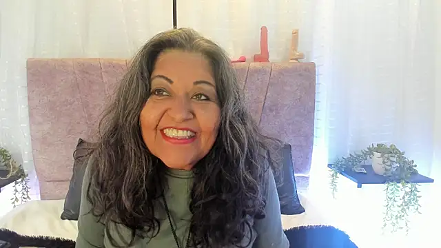 Victoriaa Anderson online show from April 3, 2026, 1:31 pm