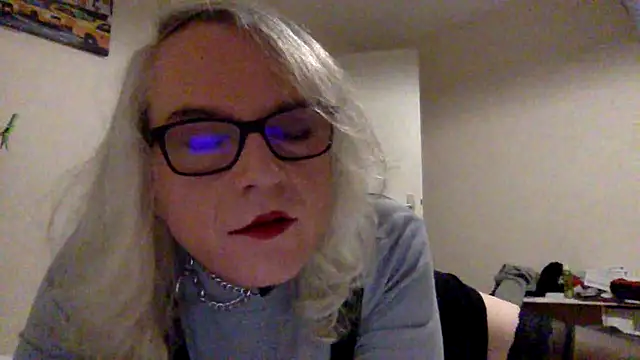 nicohumm online show from February 5, 2025, 12:31 am