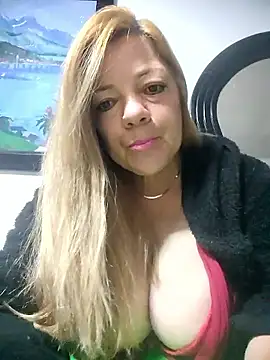 karlaanqui1 online show from February 26, 2026, 10:03 am