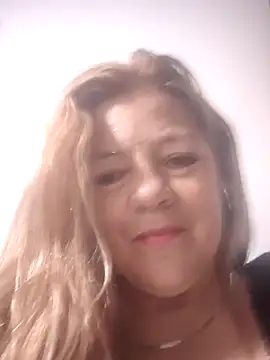 karlaanqui1 online show from April 9, 2026, 9:58 am