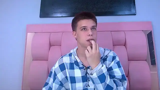 Liam York  online show from January 8, 2026, 7:49 pm