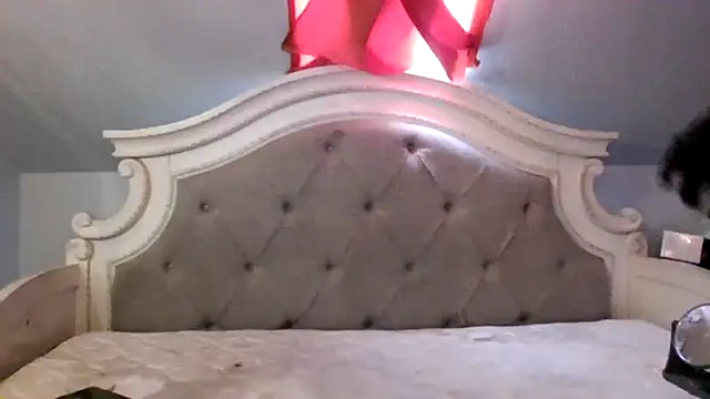 Snapshot of Dusaa_ chatting on November 18, 2025, 4:11 pm Dusaa online show from November 18, 2025, 4:11 pm