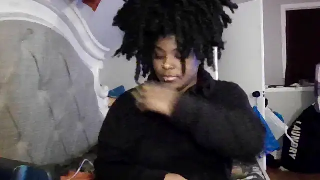 Snapshot of Dusaa_ chatting on November 24, 2025, 4:23 am Dusaa online show from November 24, 2025, 4:23 am