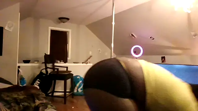 Snapshot of Dusaa_ chatting on November 26, 2025, 8:15 am Dusaa online show from November 26, 2025, 8:15 am