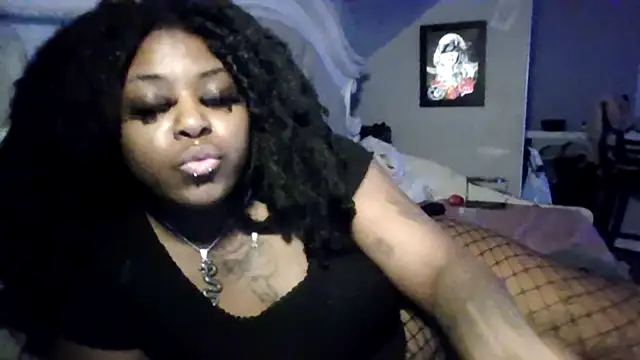 Snapshot of Dusaa_ chatting on December 1, 2025, 7:35 am Dusaa online show from December 1, 2025, 7:35 am