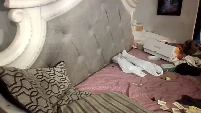 Snapshot of Dusaa_ chatting on December 16, 2025, 8:30 am Dusaa online show from December 16, 2025, 8:30 am