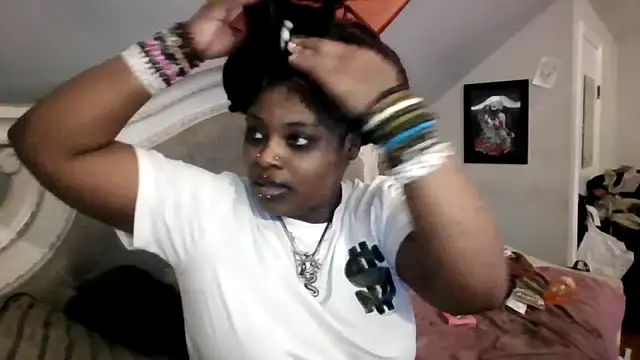 Snapshot of Dusaa_ chatting on December 21, 2025, 1:24 am Dusaa online show from December 21, 2025, 1:24 am