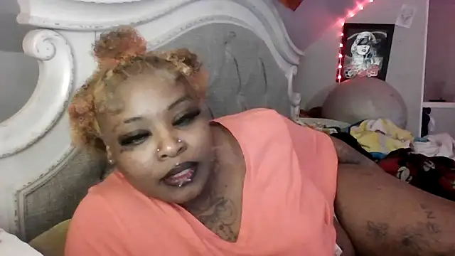 Snapshot of Dusaa_ chatting on January 12, 2026, 3:01 am Dusaa online show from January 12, 2026, 3:01 am