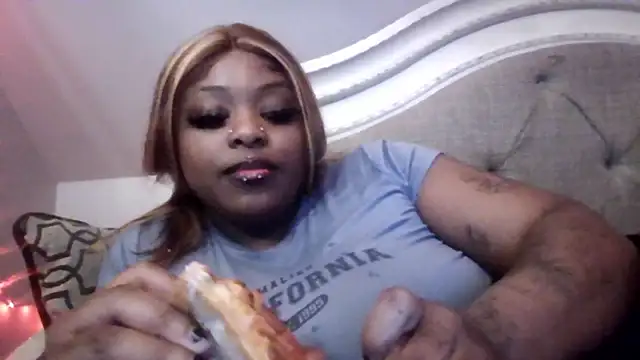 Snapshot of Dusaa_ chatting on January 14, 2026, 10:14 pm Dusaa online show from January 14, 2026, 10:14 pm