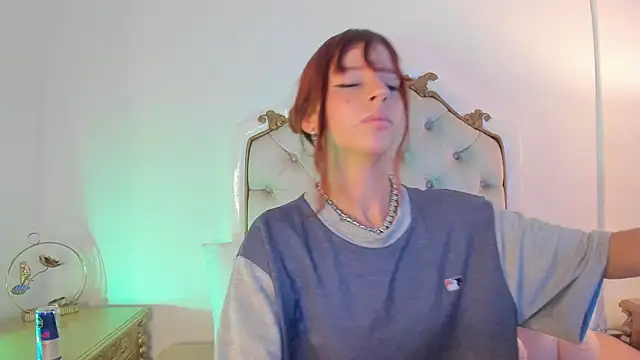 Snapshot of scarlett_smith_3 chatting on June 2, 2026, 2:24 am scarlett smith 3 online show from June 2, 2026, 2:24 am