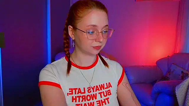 Erica Nelson online show from April 19, 2026, 1:16 am