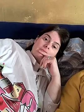 Snapshot of marchigiana chatting on February 8, 2026, 1:47 pm marchigiana online show from February 8, 2026, 1:47 pm