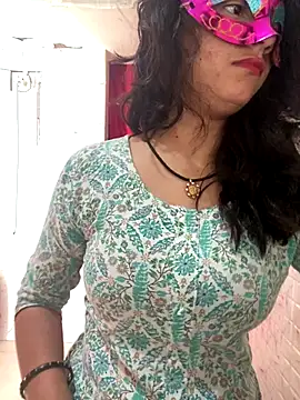 Red Queen 11 online show from November 30, 2025, 9:02 am