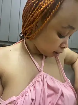 Snapshot of Nisha_102 chatting on February 5, 2026, 8:46 pm Nisha 102 online show from February 5, 2026, 8:46 pm