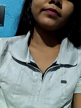 siya---hot online show from November 9, 2025, 1:09 pm