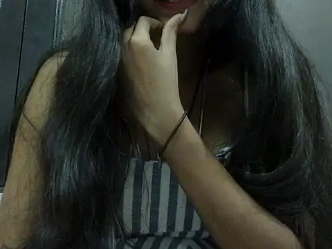 SEXY PRIYA83 online show from April 1, 2026, 1:34 pm