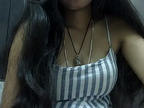 SEXY PRIYA83 online show from April 1, 2026, 1:41 pm