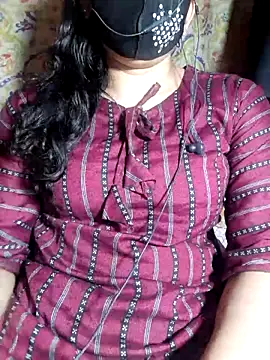 Snapshot of HotGirl23231 chatting on May 4, 2026, 6:59 pm HotGirl23231 online show from May 4, 2026, 6:59 pm