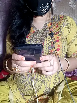 Snapshot of HotGirl23231 chatting on May 30, 2026, 6:27 pm HotGirl23231 online show from May 30, 2026, 6:27 pm