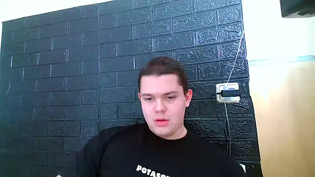 Snapshot of CuteButNaughty_ chatting on January 11, 2026, 12:43 pm CuteButNaughty online show from January 11, 2026, 12:43 pm