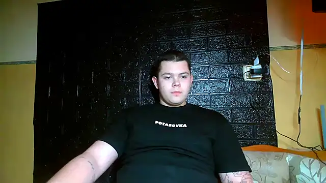 Snapshot of CuteButNaughty_ chatting on February 5, 2026, 9:08 pm CuteButNaughty online show from February 5, 2026, 9:08 pm