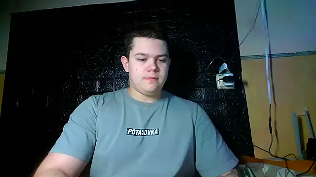 Snapshot of CuteButNaughty_ chatting on February 10, 2026, 7:18 pm CuteButNaughty online show from February 10, 2026, 7:18 pm