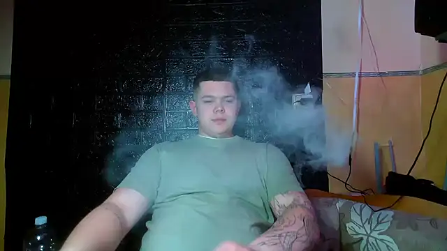 Snapshot of CuteButNaughty_ chatting on February 12, 2026, 10:16 pm CuteButNaughty online show from February 12, 2026, 10:16 pm