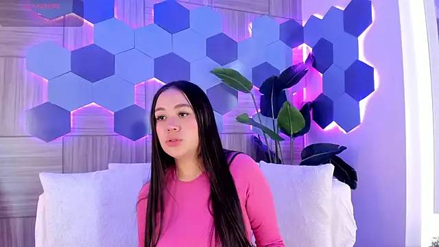 sofiaivanova online show from February 17, 2026, 3:36 am