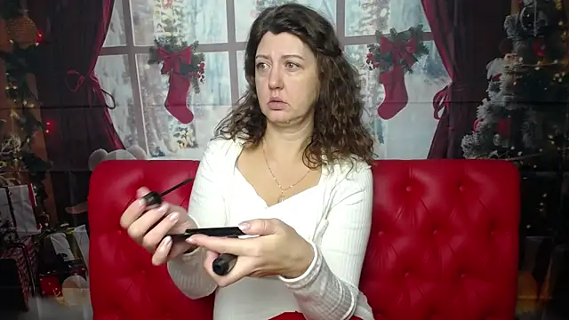 Snapshot of RoseHille chatting on December 14, 2025, 6:19 am RoseHille online show from December 14, 2025, 6:19 am