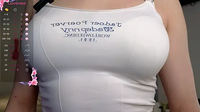 lolly dollyyy online show from November 15, 2025, 7:10 pm