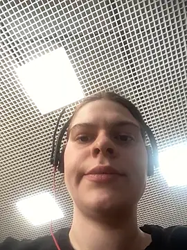 Dona Mafia online show from April 15, 2026, 7:26 am