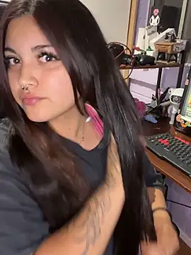 belenciita online show from December 3, 2025, 1:24 am