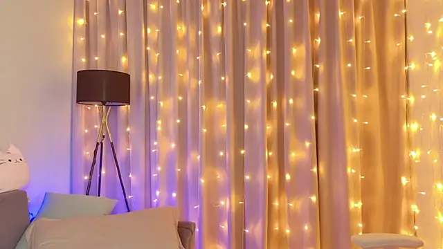 ur shy bambi online show from February 9, 2026, 1:09 am