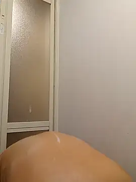 Snapshot of yu-yu28 chatting on November 18, 2025, 4:55 pm yu-yu28 online show from November 18, 2025, 4:55 pm