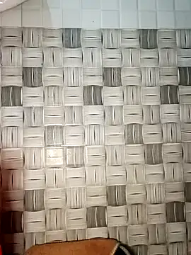 thuy-kieu online show from February 22, 2026, 9:35 pm