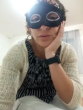 Giorgia13 online show from November 20, 2025, 5:23 pm