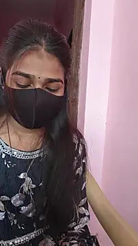 Iamyourdarling online show from November 11, 2025, 6:13 am