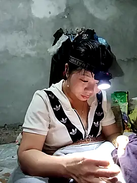 vangkt-cute online show from February 3, 2026, 8:03 pm