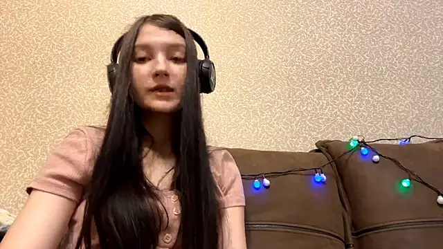 AurorAurora online show from December 18, 2025, 8:20 am