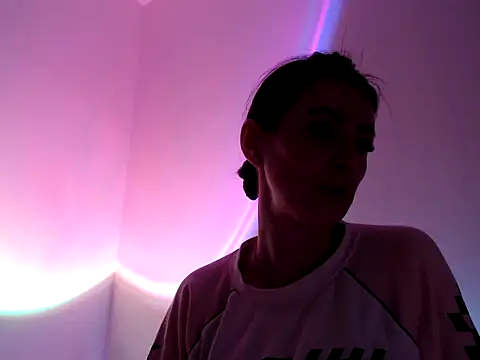 MissyDior8 online show from November 21, 2025, 3:16 am