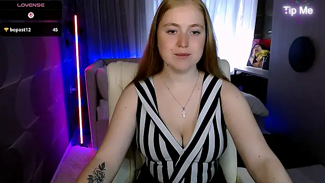 Snapshot of Kate_Moan chatting on June 4, 2026, 5:24 am Kate Moan online show from June 4, 2026, 5:24 am