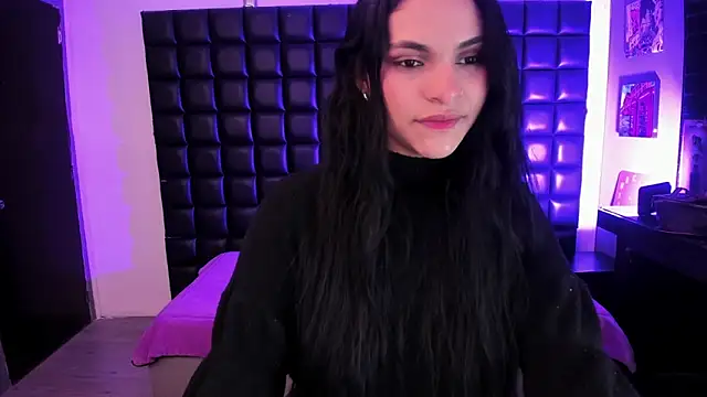 Snapshot of Alisson_Evans__ chatting on January 17, 2026, 3:33 am Alisson Evans online show from January 17, 2026, 3:33 am