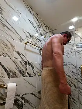 WildFocus online show from April 3, 2026, 12:19 am