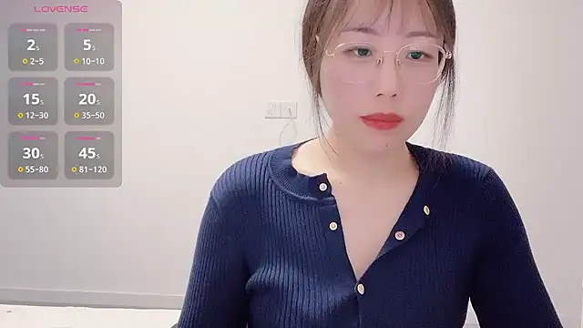 suisui322 online show from February 12, 2026, 1:50 pm