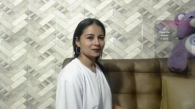 Snapshot of Agatha15_ chatting on November 25, 2025, 12:38 pm Agatha15 online show from November 25, 2025, 12:38 pm