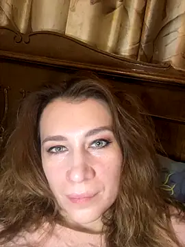 Snapshot of Amirana_hot chatting on November 13, 2025, 3:55 pm Amirana hot online show from November 13, 2025, 3:55 pm