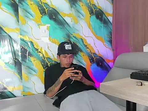 Snapshot of D3mon_cock chatting on November 12, 2025, 10:15 am D3mon cock online show from November 12, 2025, 10:15 am